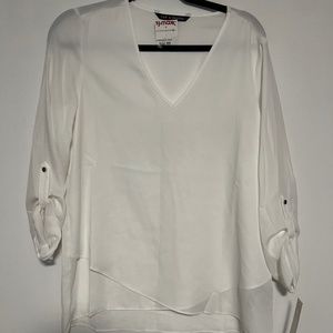 Zac & Rachel white flowy top ✨NWT